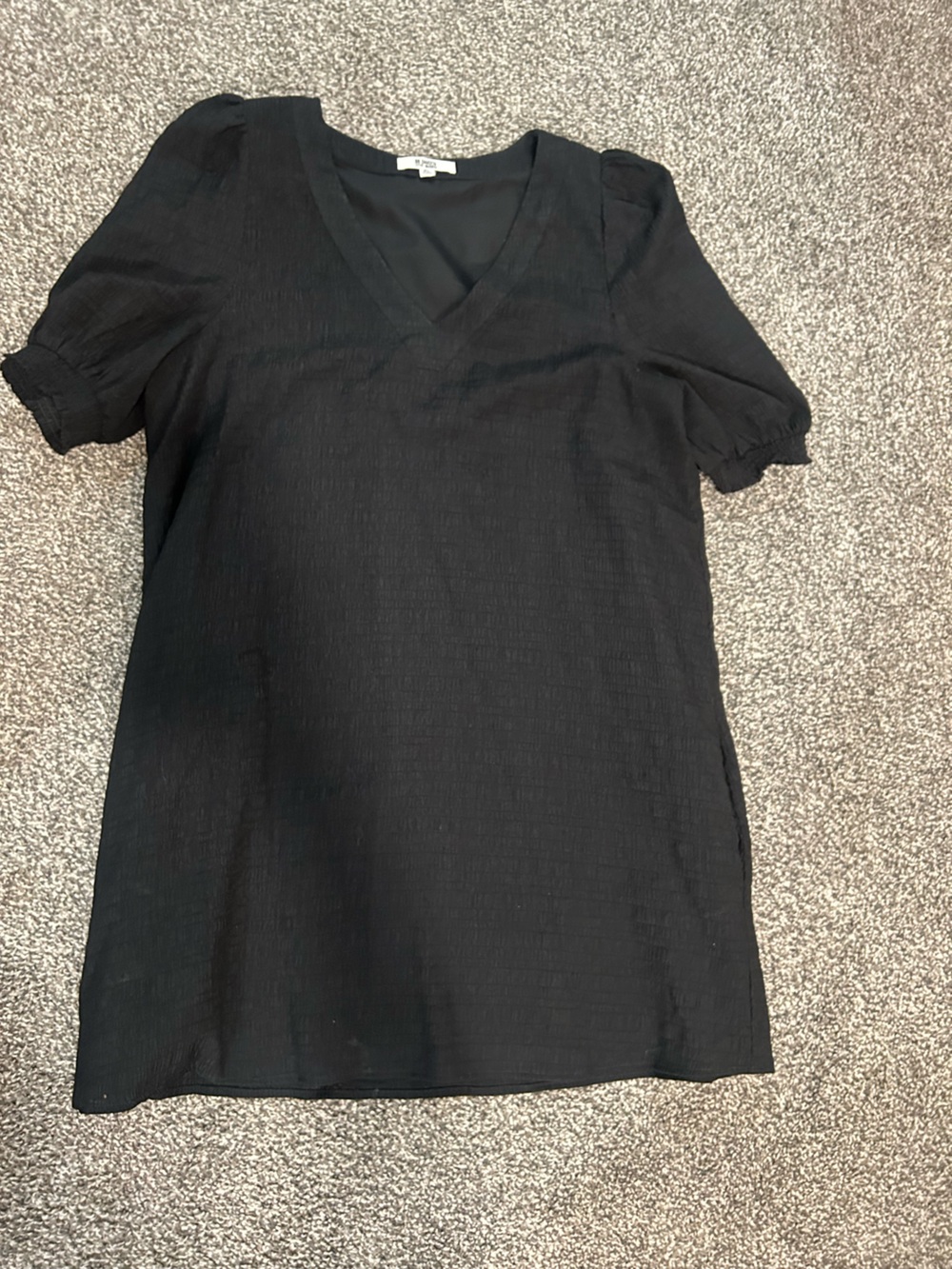 BB Dakota Black V-Neck Short Sleeve Dress